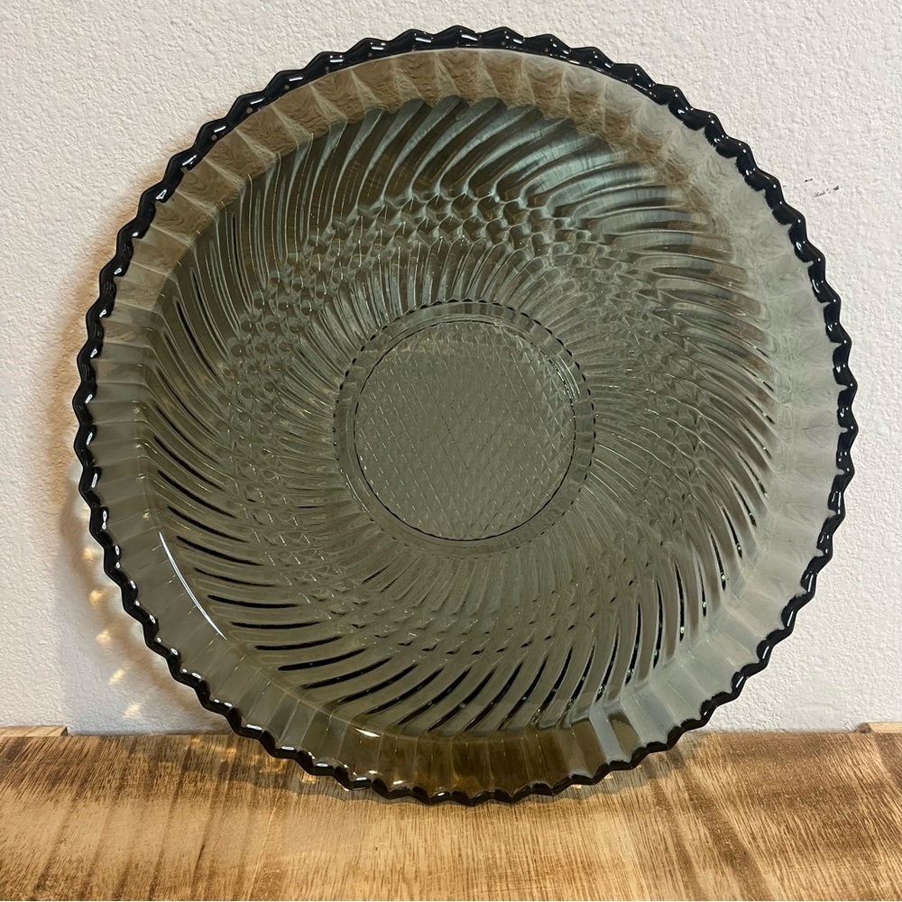 Vintage Libbey Glass Co., "Black Swirl" Plate with Lip, Circa 1980s Disc.